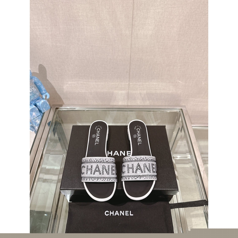 Ch*el slippers